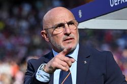 Tin nóng EURO hôm nay 21/6: HLV Tây Ban Nha tự khen đội mình giỏi nhất EURO, lý do Mbappe bị cấm đeo mặt nạ cờ Pháp