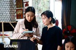Vào nghề với mảng đề tài xây dựng Đảng