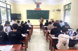 Học sinh Bắc Kạn gấp rút ôn tập chuẩn bị cho kỳ thi tốt nghiệp THPT