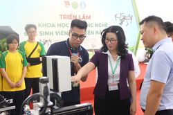 Một cơ sở giáo dục đại học dành 500 đề tài nghiên cứu khoa học cho sinh viên