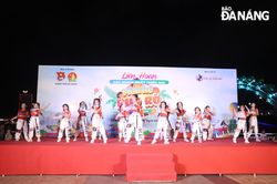 Liên hoan các nhóm nhảy thiếu nhi 'Mùa hè rực rỡ'