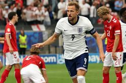 Tin nóng thể thao tối 23/6: Harry Kane tổ chức họp khẩn ở tuyển Anh, trọng tài bị CAHN kiện nhận án phạt nặng