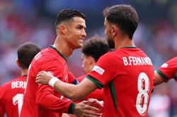 Bruno Fernandes: Ronaldo chưa bao giờ ích kỷ