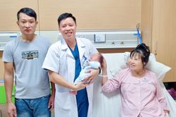 Người phụ nữ 52 tuổi sinh con khỏe mạnh nhờ thụ tinh trong ống nghiệm (IVF)