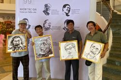 Khi các nhà báo làm họa sĩ