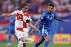 Nhật ký EURO bằng thơ (Ý - Croatia 1-1, Croatia bị loại): Thắng và thua đều khóc