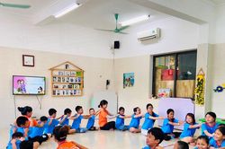 Lan tỏa yêu thương ở trại hè dành cho trẻ mồ côi