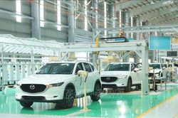 Đề xuất tiếp tục giảm 50% lệ phí trước bạ ô tô sản xuất, lắp ráp trong nước