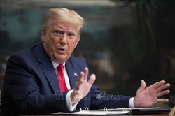 Ông Trump xem xét kế hoạch ngừng viện trợ nếu Ukraine không đàm phán với Nga