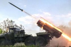 Nga vượt qua tuyến phòng thủ Ukraine, tiến sâu vào Karlovka, giao tranh ác liệt