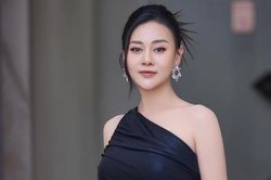 Phương Oanh chính thức tái xuất sau hơn 1 tháng sinh đôi Rồng con cho Shark Bình