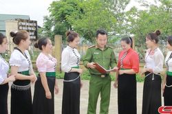 Chuyển hóa địa bàn trọng điểm, phức tạp về an ninh trật tự
