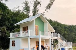 Thiết kế nhà hai tầng ở quê, ở hay nghỉ dưỡng đều tiện, view bao trọn cánh đồng khiến dân tình thích mê