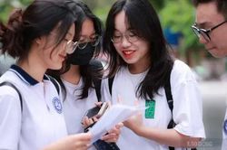 Hơn 1 triệu thí sinh làm thủ tục dự thi tốt nghiệp THPT