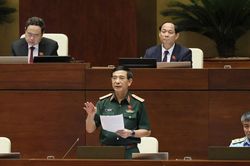 Quốc hội: Dân quân tự vệ làm nòng cốt lực lượng phòng không nhân dân