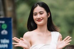 Hoa hậu Ý Nhi có hành động khó hiểu