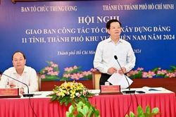 Đẩy mạnh cải cách hành chính trong công tác tổ chức xây dựng Đảng