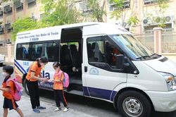 Bổ sung các quy định kỹ thuật, tránh việc bỏ quên học sinh trên xe