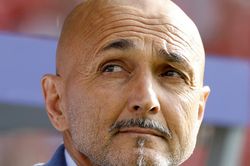HLV Spalletti chê cầu thủ Ý nhút nhát, chỉ ra lý do khiến ĐKVĐ bị loại ở EURO 2024