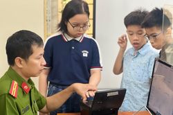 Hà Nội: Tăng vọt số lượng người dân đi làm thủ tục cấp Căn cước
