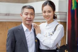Vợ trẻ tiết lộ không sống chung, NSND Công Lý nói đúng 2 từ