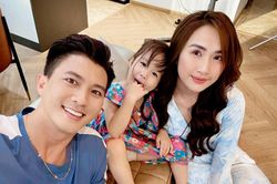 Khải 'thọt' phim 'Người một nhà' trao nhau nụ hôn lãng mạn ngay trên sóng truyền hình