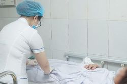 Cảnh báo việc tiêm chất làm trắng da không rõ nguồn gốc