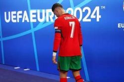 Ronaldo chia tay đội tuyển Bồ Đào Nha?