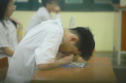 Tâm sự của nam sinh thi trượt lớp 10: 'Bố mẹ chẳng nhìn con lấy một lần'