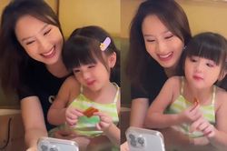 Hồng Diễm chia sẻ khoảnh khắc con gái cưng đòi bố, đáng yêu đến mức khiến dân tình tan chảy