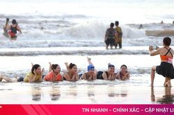 Khởi đầu ngày mới đầy năng lượng với bình minh trên biển Thạch Hải