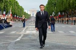 Tổng thống Pháp Emmanuel Macron và bài toán 'sống chung' với liên minh cánh tả