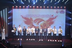 Tân vô địch V-League 'thắng lớn' ở cuộc bầu chọn danh hiệu cá nhân