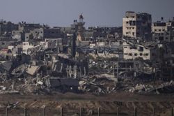 Quân đội Israel tiến sâu hơn vào thành phố Gaza