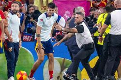 Tin nóng EURO 11/7: HLV Southgate nói lời đặc biệt sau khi thắng Hà Lan, chân sút số 1 Tây Ban Nha báo tin vui