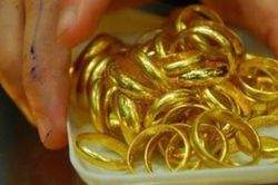 Giá vàng hôm nay (12/7): Vàng miếng SJC chỉ còn đắt hơn thế giới trên 1,8 triệu đồng/lượng