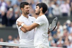 Djokovic lần thứ 10 vào chung kết Wimbledon, trước ngưỡng cửa san bằng kỷ lục của Federer