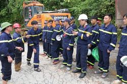 Số nạn nhân vụ sạt lở đất tại Hà Giang tăng lên 11 người