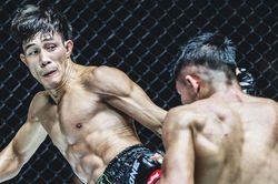 Báo quốc tế khen ngợi 'tuyệt kỹ phá trụ' của Nguyễn Trần Duy Nhất cùng chiến thuật thông minh, khắc chế hoàn toàn 'hiện tượng' Muay Thái