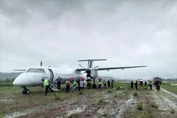Máy bay chở hơn 50 người gặp nạn khi hạ cánh tại Philippines