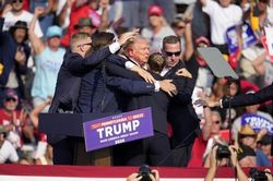 Ông Trump lên tiếng sau vụ nổ súng ở Pennsylvania