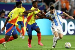 Lautaro Martinez lại sắm vai 'người hùng' trong ngày Messi rơi lệ, Argentina lên đỉnh Nam Mỹ theo cách quá cảm xúc