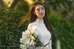 Sở hữu vòng eo 56cm, nữ thư ký của tổng giám đốc thi Miss Grand Vietnam là ai?