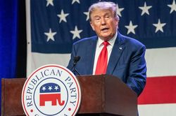 Bầu cử Mỹ 2024: Đảng Cộng hòa chính thức bầu ông Donald Trump làm ứng cử viên tổng thống