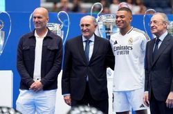 Mbappe chính thức ra mắt Real Madrid, hoành tráng không kém Ronaldo