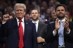 Đảng Cộng hòa chọn ông Trump làm đại diện chạy đua vào Nhà Trắng