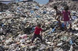 Khủng hoảng rác thải nghiêm trọng tại Gaza