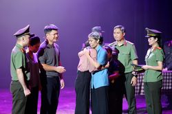 'Đồng đội tôi' - Sự quả cảm, nhiệt huyết của những người lính phòng cháy Công an Hà Nội