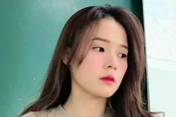 Trở lại công việc, diễn viên Midu quên đeo nhẫn cưới sau hôn lễ