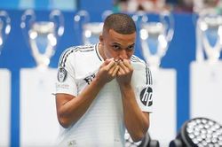 Lễ ra mắt hoành tráng của Mbappe ở Real Madrid